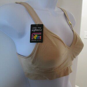 Bali Comfort Revolution Shaping Wireless Bra NWOT Sz M